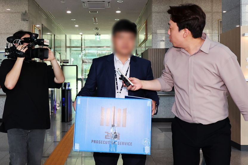 수사 보고서에서 성범죄 뺀 경찰⋯줄입건 부른 '장윤기' 윗선 수사 축소 지시 의혹 기사 관련이미지