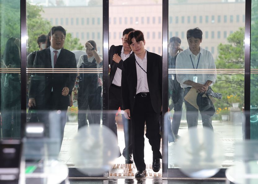 투표율 숫자가 다르다? 선관위 압수수색…전산 조작 입증 시 최대 징역 10년형 기사 관련이미지