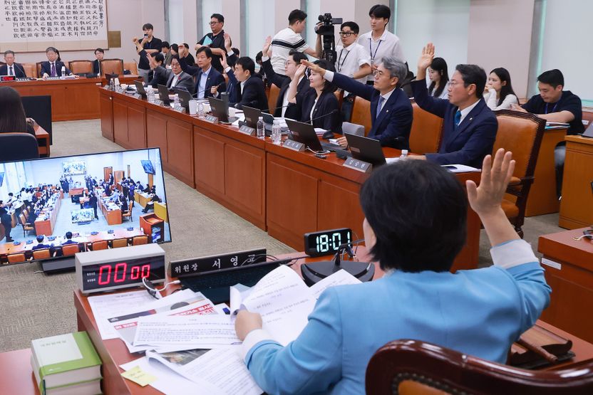 검찰 권력 견제냐, 대통령 방탄이냐⋯국회 달구는 '공소기각 확대법' 기사 관련이미지