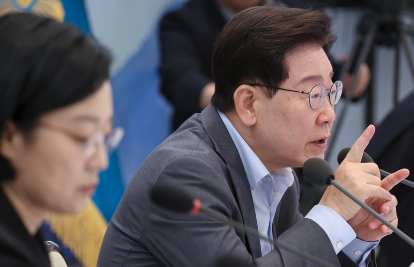 李 대통령, 부동산 세제개편안 정당성 피력 "100억대 양도세, 조세 정상화 필요" 기사 관련이미지