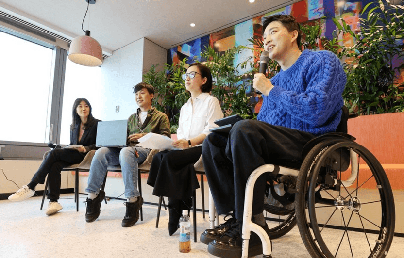 공익 제기 vs 개인 권리 침해...KTX 박위 논란, 어떻게 바라봐야 할까? 기사 관련이미지