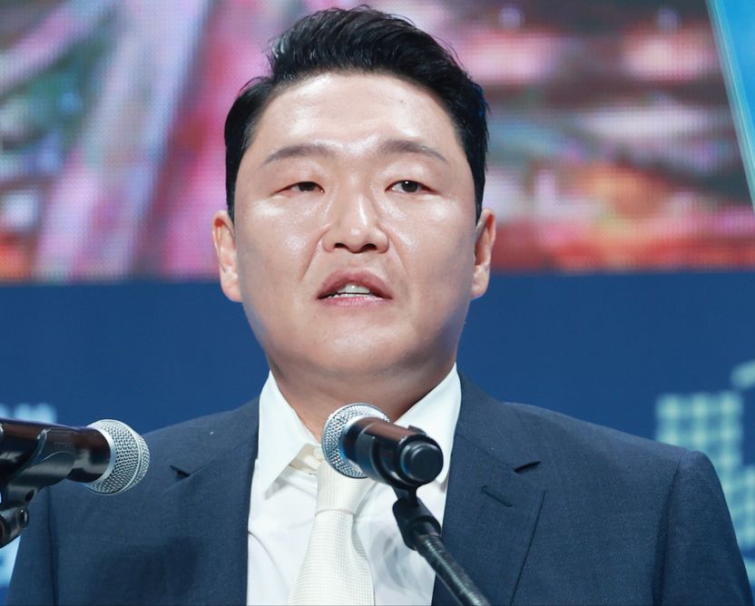 '수면제 대리 수령' 싸이, 의료법 위반 혐의로 약식기소 기사 관련이미지
