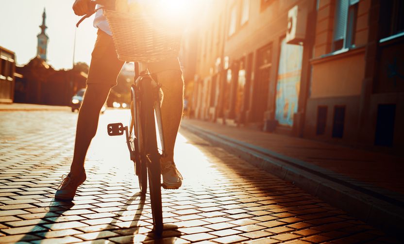 자전거 타고 보행자 신호 따라 횡단보도 건너다 차에 치였어요 기사 관련이미지