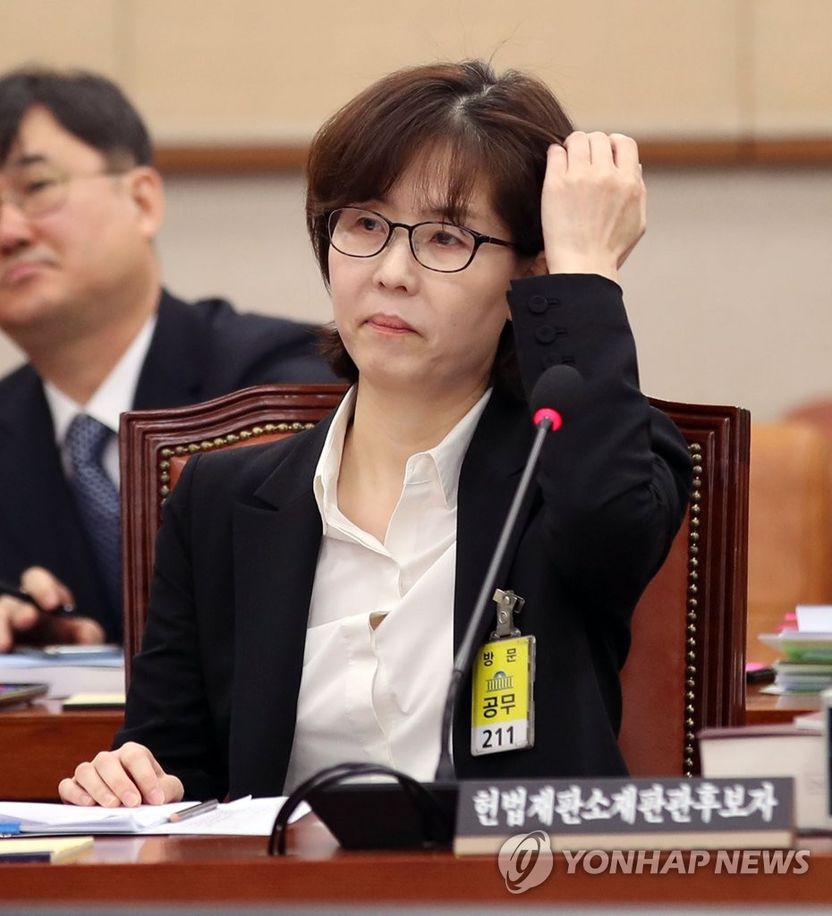 전국법관대표 판사 이미선에 '통상임금 판결 옹호' 공개 질의 기사 관련이미지