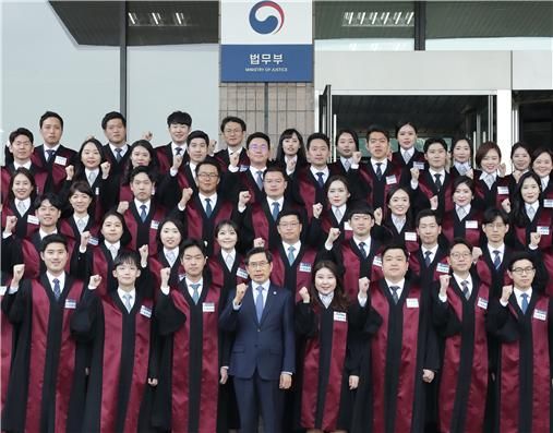 법무부, 법학전문대학원 출신 검사 55명 신규 임용 기사 관련이미지