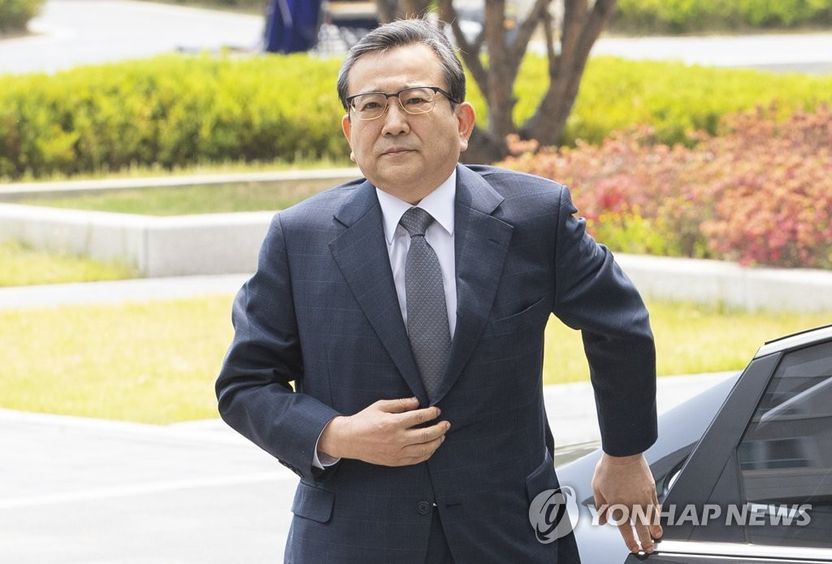 검찰, 김학의 구속영장 청구…1억6천여만 원 뇌물수수 혐의 기사 관련이미지