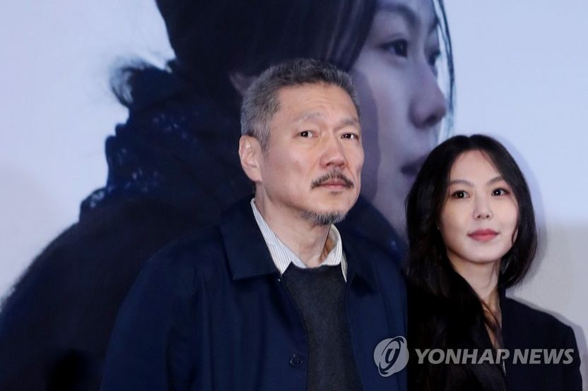 ‘김민희 연인’ 홍상수 감독, 부인 상대로 제기한 이혼 청구 받아들여지지 않아 기사 관련이미지