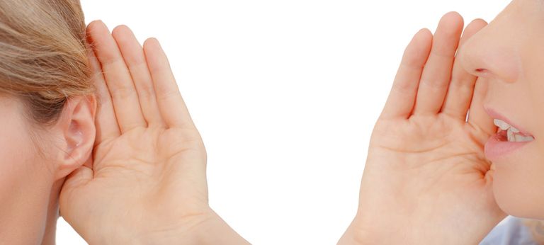 인사팀 관계자가 개인 사생활에 대한 허위 사실을 발언했다면 그 무게감에 비춰 볼 때 명예훼손죄가 성립할 가능성이 있다. /게티이미지코리아