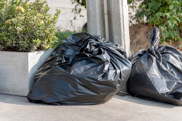 이웃 간 쓰레기 분쟁이 '밀가루 투척전(戰)'으로 변했다 기사 관련이미지