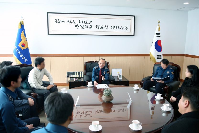 "혐오스럽다" 이문수 지방경찰청장, 탈모로 삭발한 직원에 위험 발언 기사 관련이미지