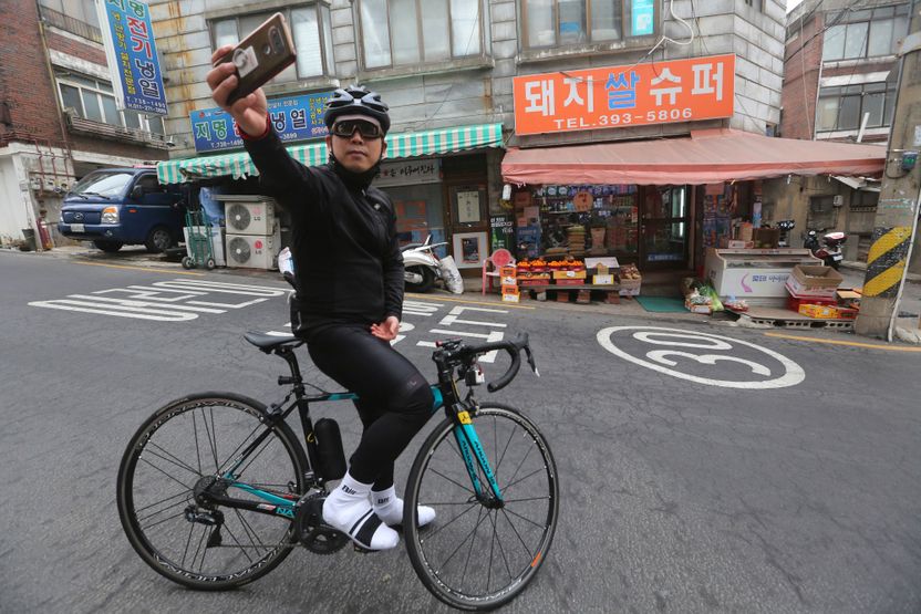 기생충 흥행하자⋯가난을 '관광 상품화' 하겠다는 서울시, 속수무책인 주민들 기사 관련이미지