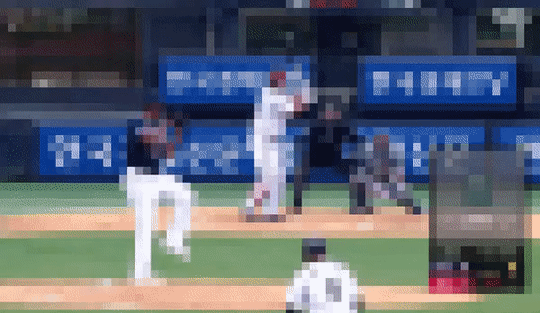 "야구팬 여러분, 모자이크도 소용없어요⋯5곳의 허락받지 않은 움짤은 다 불법입니다" 기사 관련이미지