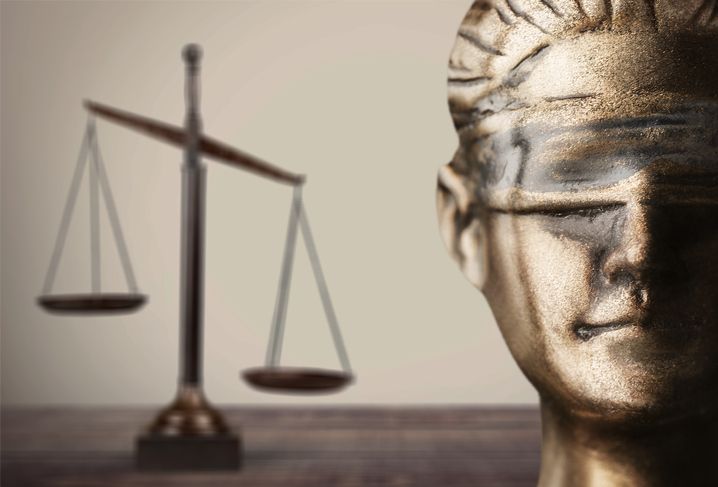 '상습 추행' 외국인 징역 1년 6개월⋯같은 사건인데 2심은 왜 처벌 2배 넘게 높였을까 기사 관련이미지