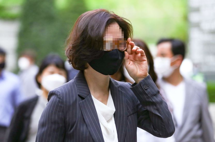 "기억 안 난다" 대답 이어가던 조국 5촌 조카, 유일하게 대답한 질문에 정경심은 '위기' 기사 관련이미지