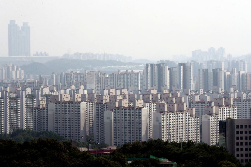 걸릴 확률 적고, 처벌 수위 낮으니⋯'로또 당첨' 위해 범죄에 쉽게 빠지는 사람들 기사 관련이미지