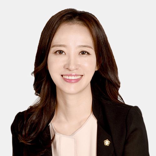 법률사무소 문정의 배지안 변호사. /로톡 DB