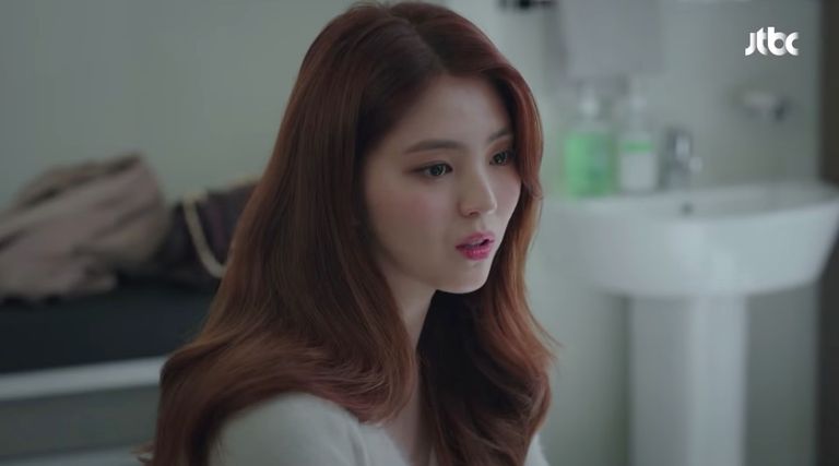 로톡뉴스 - 자식 된 도리로 갚았다지만?법적으로 한소희가 '엄마 빚'을 갚은 게 위험한 이유