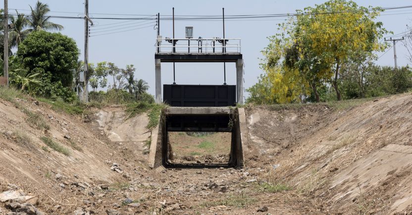계약한 땅 한복판에서 뒤늦게 발견한 '정체불명' 콘크리트 수로⋯단계별 대응법 기사 관련이미지