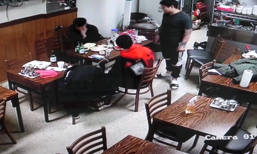 장애인 친구 무차별 폭행한 동창, 경찰 조사 후 보복 협박까지 했어도 '불구속' 기사 관련이미지