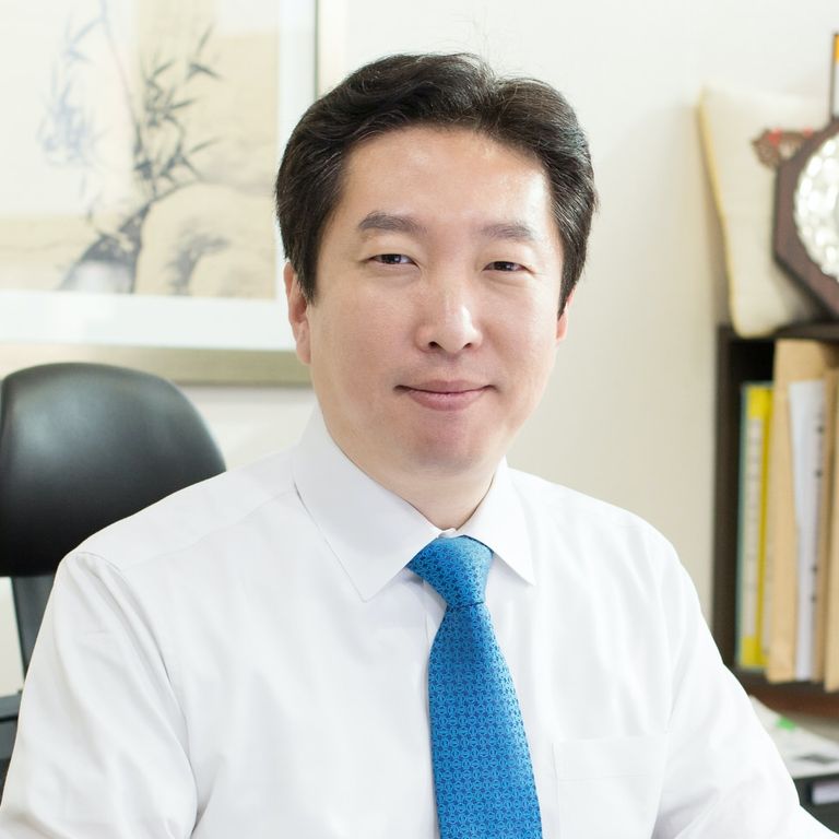 사건을 담당한 법무법인 인화의 방정환 변호사. /로톡 DB